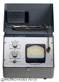 Volt tester