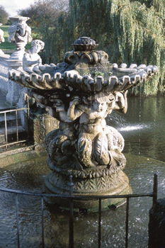 register.com/lib2/category20/Europe0001.gif