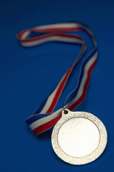 register.com/lib2/category21/medal0003.gif